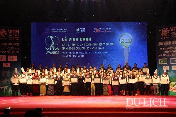Lễ vinh danh các cá nhân và doanh nghiệp tiêu biểu năm 2018 của Du lịch Việt Nam. Ảnh: Lê Anh Tú
